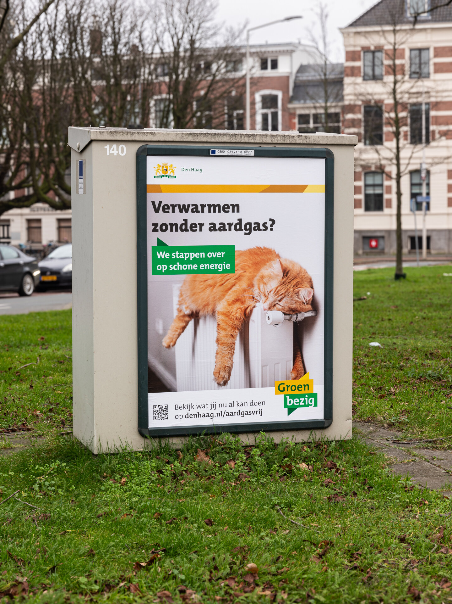 gemeente den haag aardgasvrij campagne: poster langs de weg